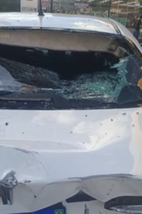 Motociclista e passageiro ficam feridos após colisão com carro na BR-104, em Maceió