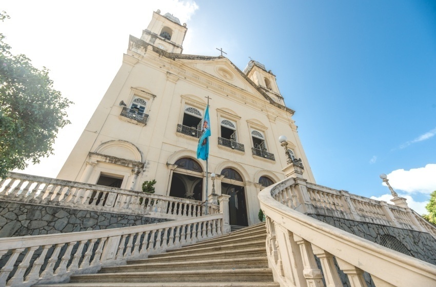 Feriado altera trânsito e funcionamento de serviços em Maceió; prefeitura decreta ponto facultativo