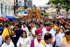 Procissão encerra festa de Nossa Senhora dos Prazeres em Maceió